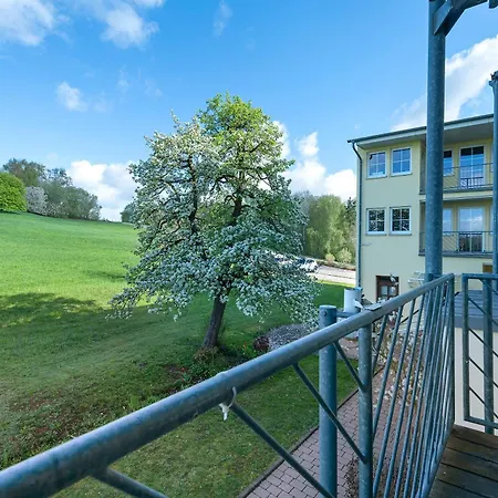 Mit Gartenblick K1 106 *